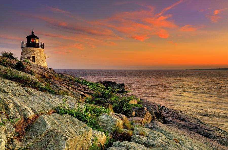 CRUCEROS NUEVA INGLATERRA NEWPORT RHODE ISLAND CLIFF WALK NEW ENGLAND CRUISES LIGHTHOUSE FARO NUEVA INGLATERRA CRUCEROS CANADA Y ESTADOS UNIDOS CRUCEROS OTOÑO NUEVA INGLATERRA